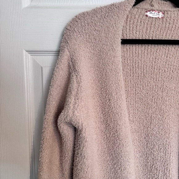 Alter’d State Tan Cardigan Sweater size small - Picture 4 of 7